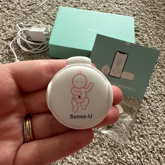 Sense-U Smart Baby Movement Monitor 3 - Tracks Baby's Abdominal Movement, Sleep - Picture 6 of 14